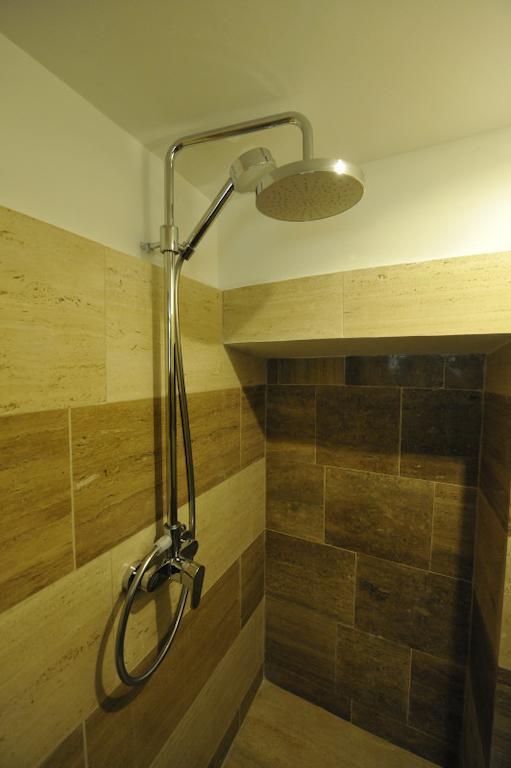 Hella Ibernesi 23 Fori Imperiali Inn, New Gestion! Rome Ruang foto