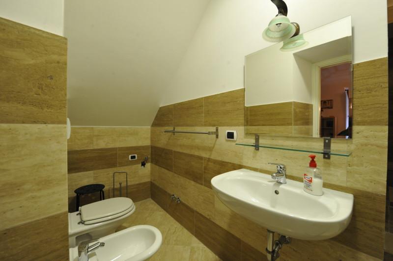 Hella Ibernesi 23 Fori Imperiali Inn, New Gestion! Rome Ruang foto